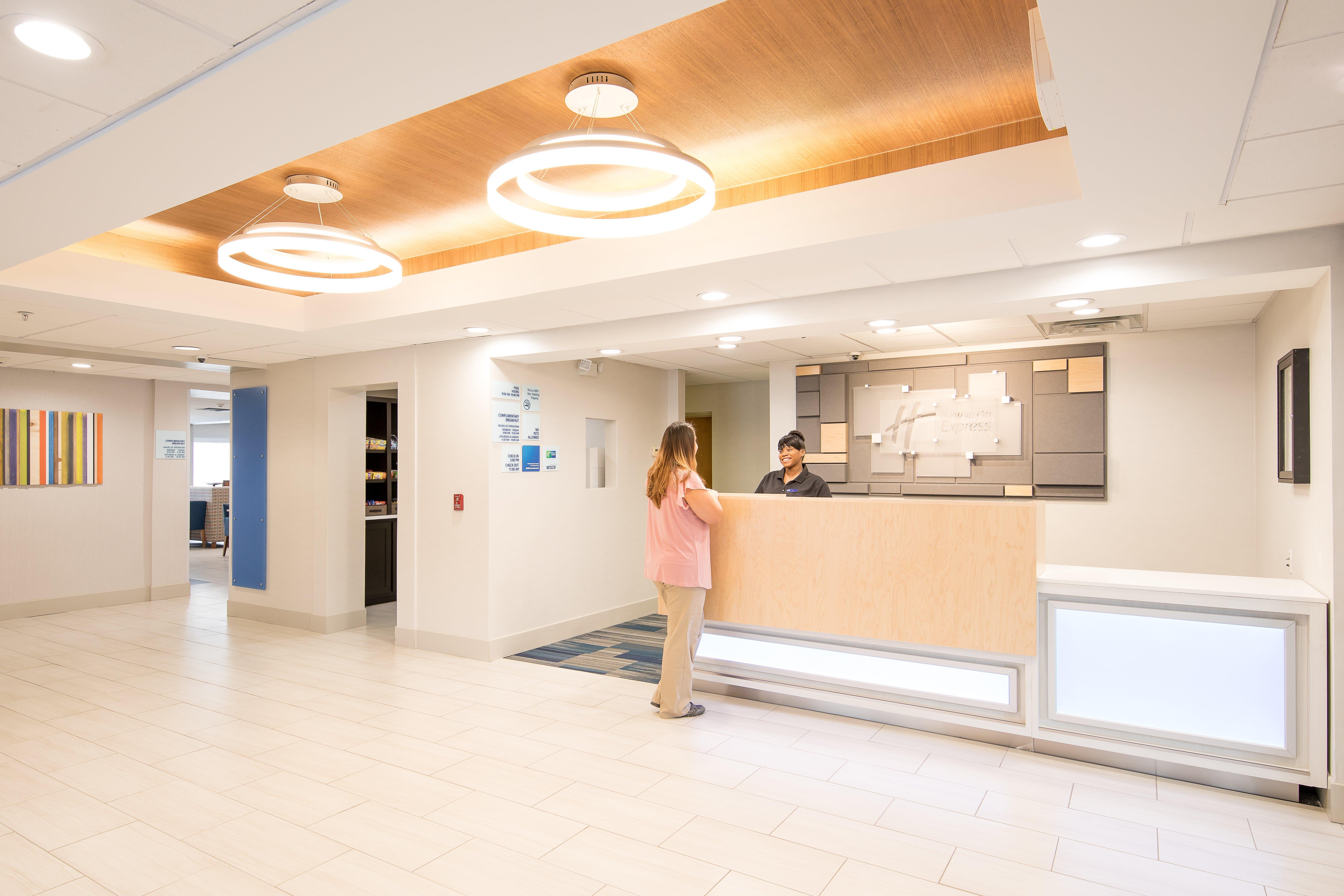 Holiday Inn Express Atlanta-Stone Mountain By Ihg Екстериор снимка