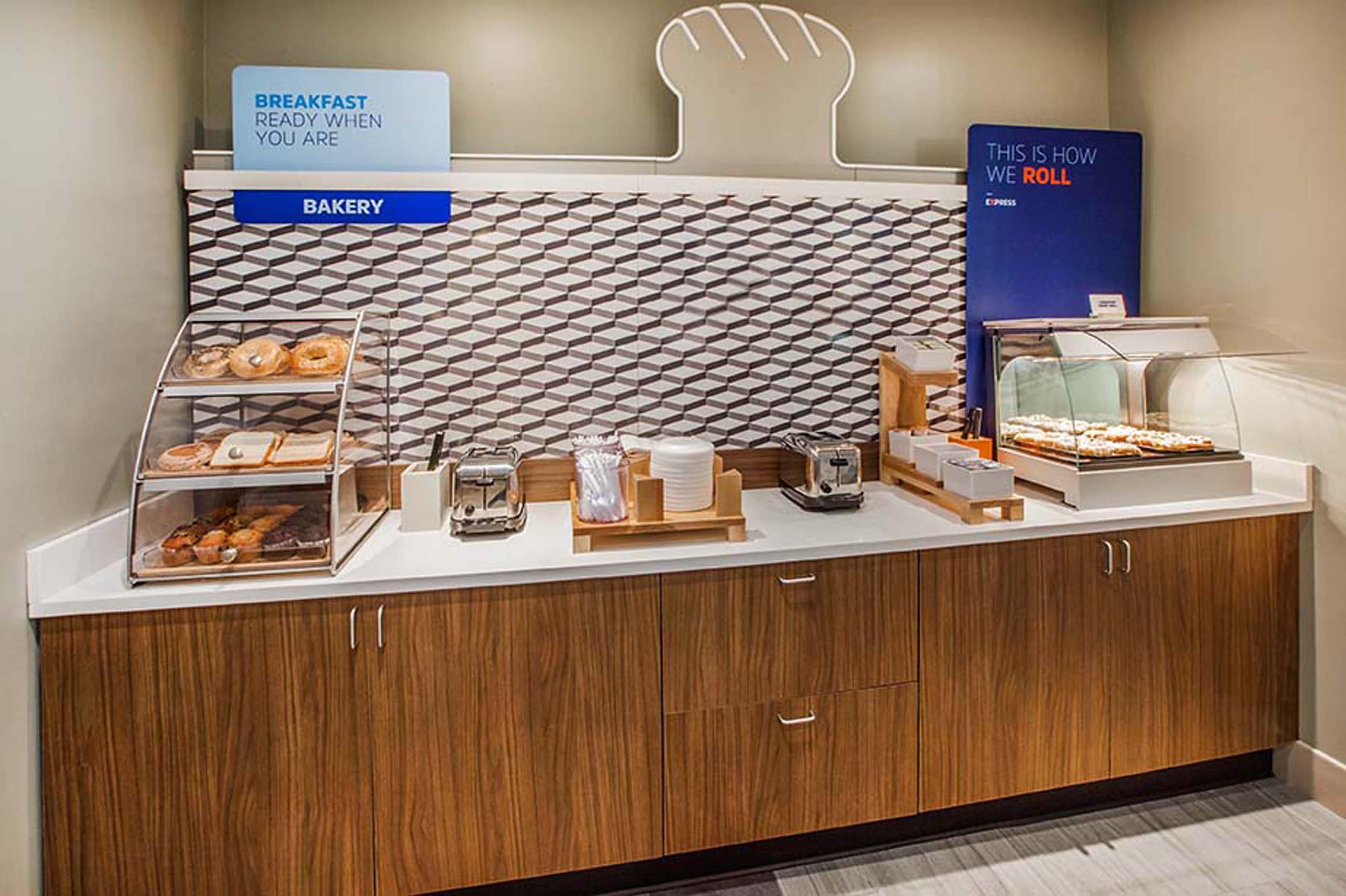 Holiday Inn Express Atlanta-Stone Mountain By Ihg Екстериор снимка