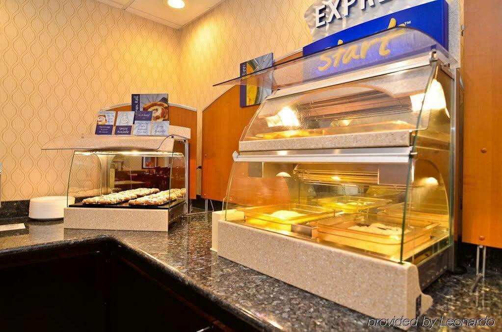 Holiday Inn Express Atlanta-Stone Mountain By Ihg Екстериор снимка